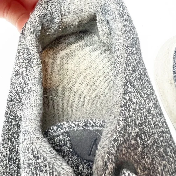 Allbirds | Men's Gray Merino Wool Runners - Picture 8 of 8